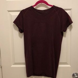 Lululemon Swiftly Tech Short Sleeve in Maroon